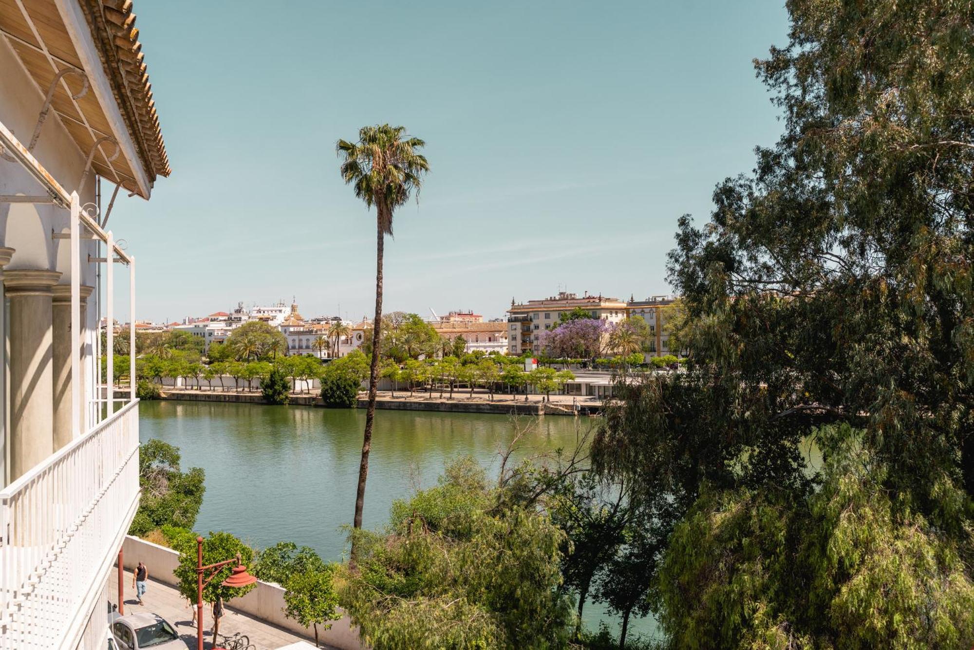 Betis River View Seville Exterior photo